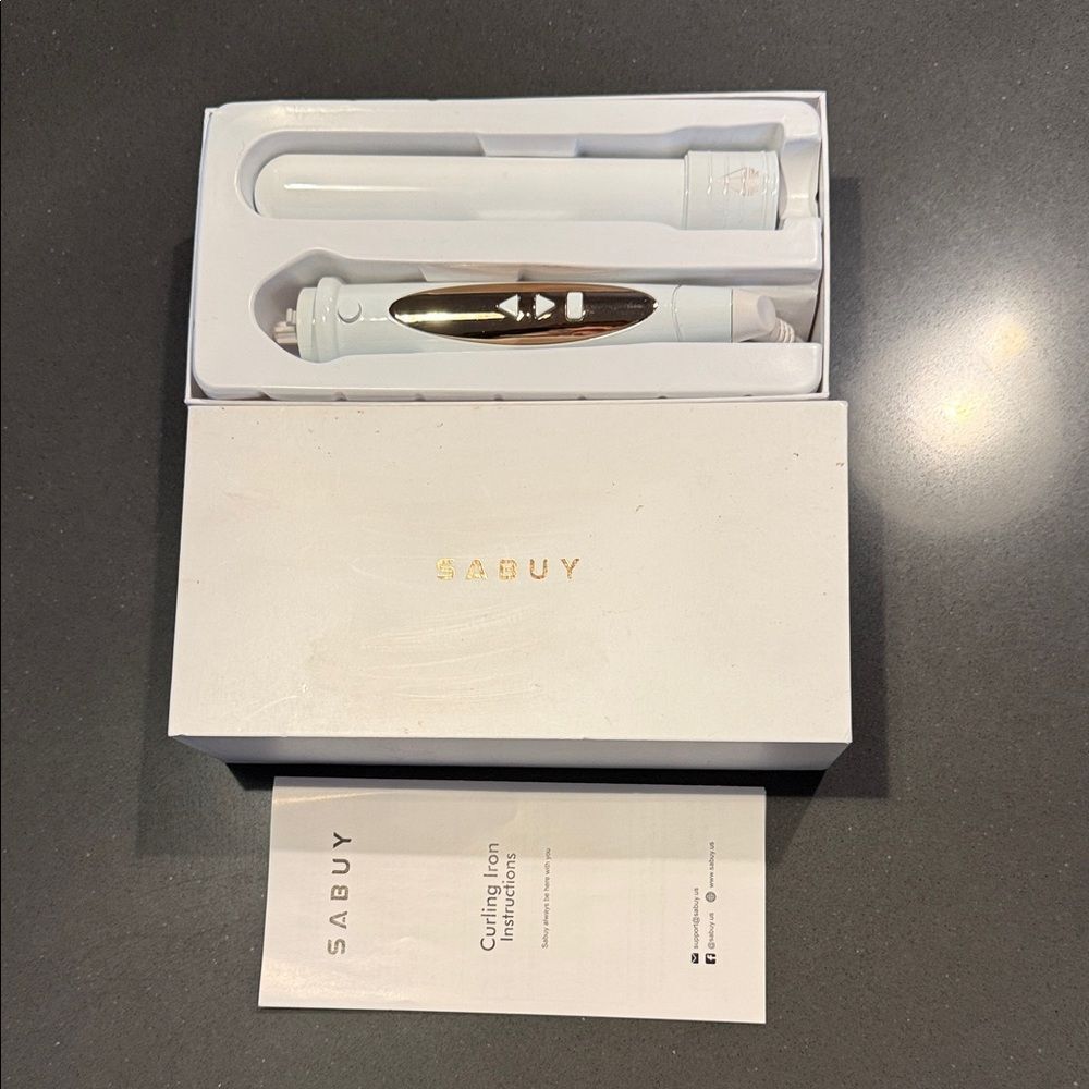 Sabuy White and Gold Curling Iron, ceramic barrel for curling or straightening